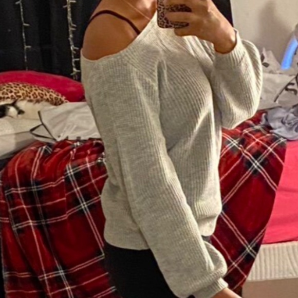 Cozy One Shoulder Lantern Sleeve Sweater Top - Picture 7 of 8